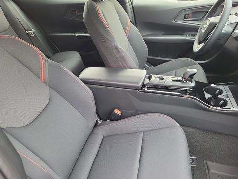 New 2026 Toyota Prius Plug-In Hybrid image 15