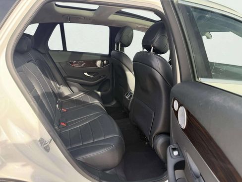 Used 2016 Mercedes-Benz GLC 300 4MATIC w/ Multimedia Package image 13