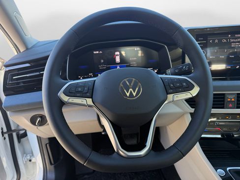 New 2026 Volkswagen Jetta SE image 10