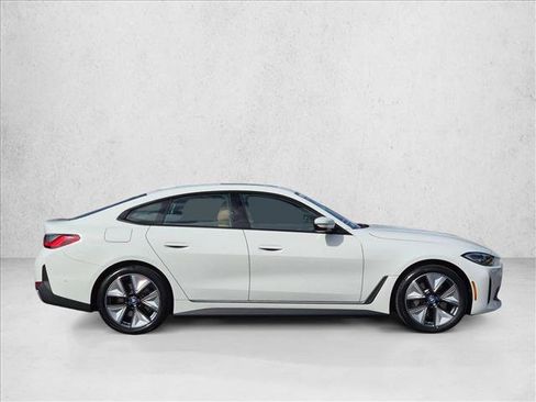 Used 2023 BMW i4 eDrive35 RWD image 4
