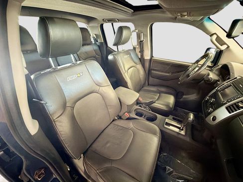 Used 2013 Nissan Frontier PRO-4X w/ Pro-4x Luxury Pkg AWD/4WD image 31