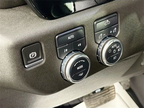 Used 2022 GMC Sierra 1500 Elevation image 10