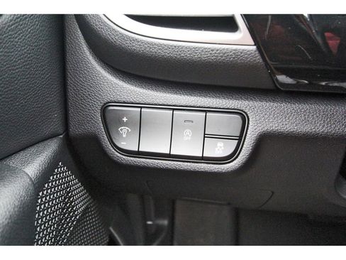 Used 2024 Kia Seltos S FWD image 20