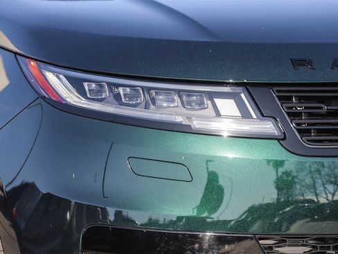 New 2026 Land Rover Range Rover Sport Dynamic SE image 4