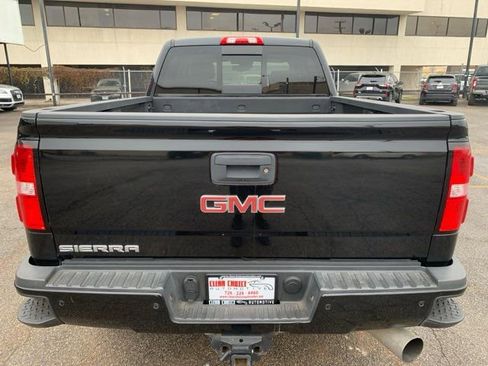 Used 2018 GMC Sierra 3500 Denali image 6