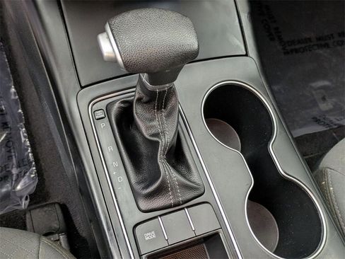 Used 2020 Kia Sorento LX image 14