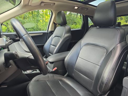 Used 2020 Ford Escape SE Sport FWD image 14