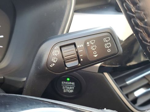 Certified 2022 Ford Escape SEL image 16