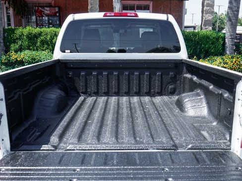 Used 2018 Nissan Frontier S RWD image 8