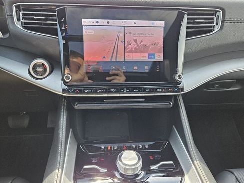 New 2025 Jeep Wagoneer Series II w/ Convenience Group I image 18