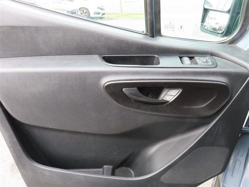 Used 2019 Mercedes-Benz Sprinter 170 image 25