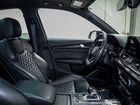 Used 2021 Audi SQ5 Prestige w/ Prestige Package image 61