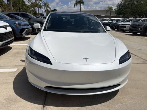 Used 2025 Tesla Model 3 Long Range RWD image 2