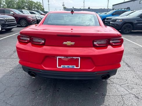 Used 2022 Chevrolet Camaro LT RWD image 5