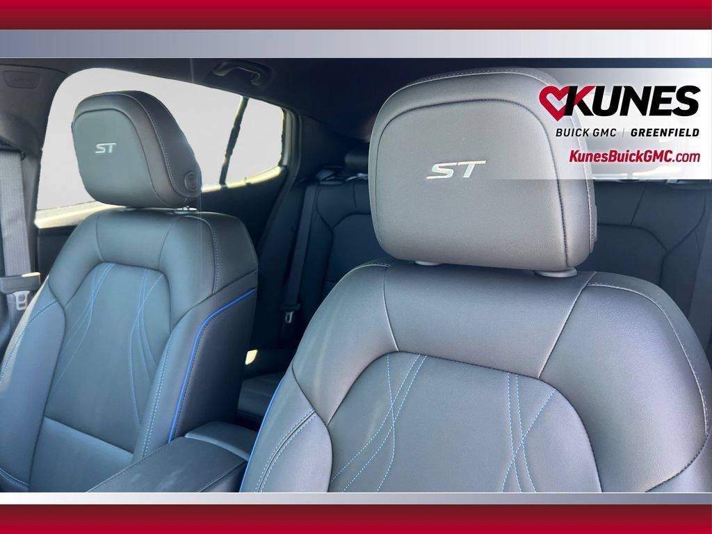 New 2026 Buick Envista Sport Touring w/ Convenience I Package FWD image 20