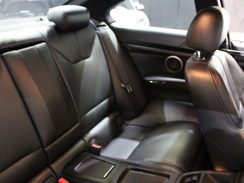 Used 2011 BMW M3 Coupe image 17