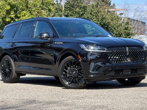 New 2026 Lincoln Aviator Reserve AWD/4WD image 2
