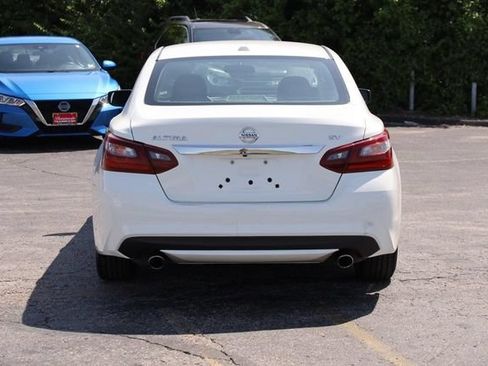 Used 2018 Nissan Altima 2.5 SV FWD image 6