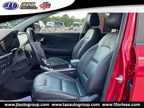 Used 2021 Kia Niro EX Premium FWD image 11