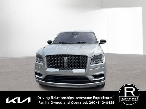 Used 2018 Lincoln Navigator L Reserve w/ Technology Package image 9