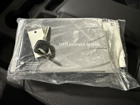 Used 2020 Chevrolet Silverado 1500 W/T image 16