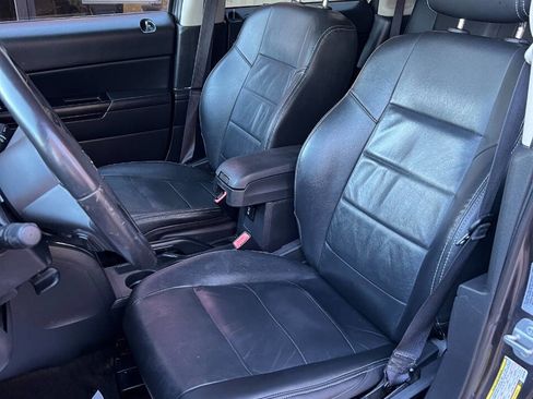 Used 2017 Jeep Patriot High Altitude image 10