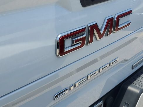 Used 2023 GMC Sierra 1500 Elevation AWD/4WD image 6