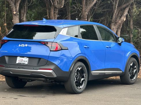 New 2026 Kia Sportage EX image 3