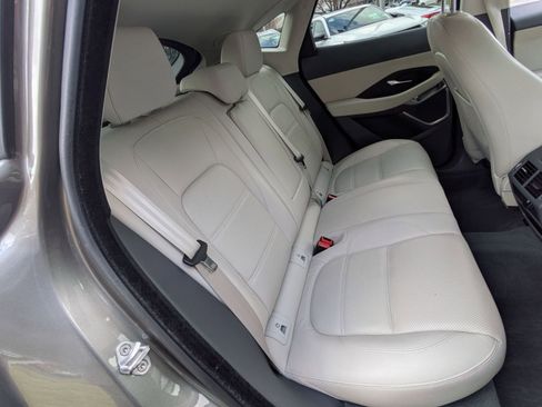 Used 2020 Jaguar E-PACE SE image 27