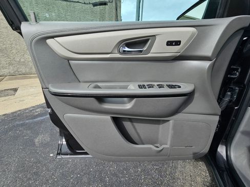 Used 2016 Chevrolet Traverse LTZ image 17