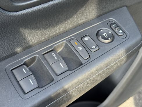 Used 2024 Honda CR-V LX image 24