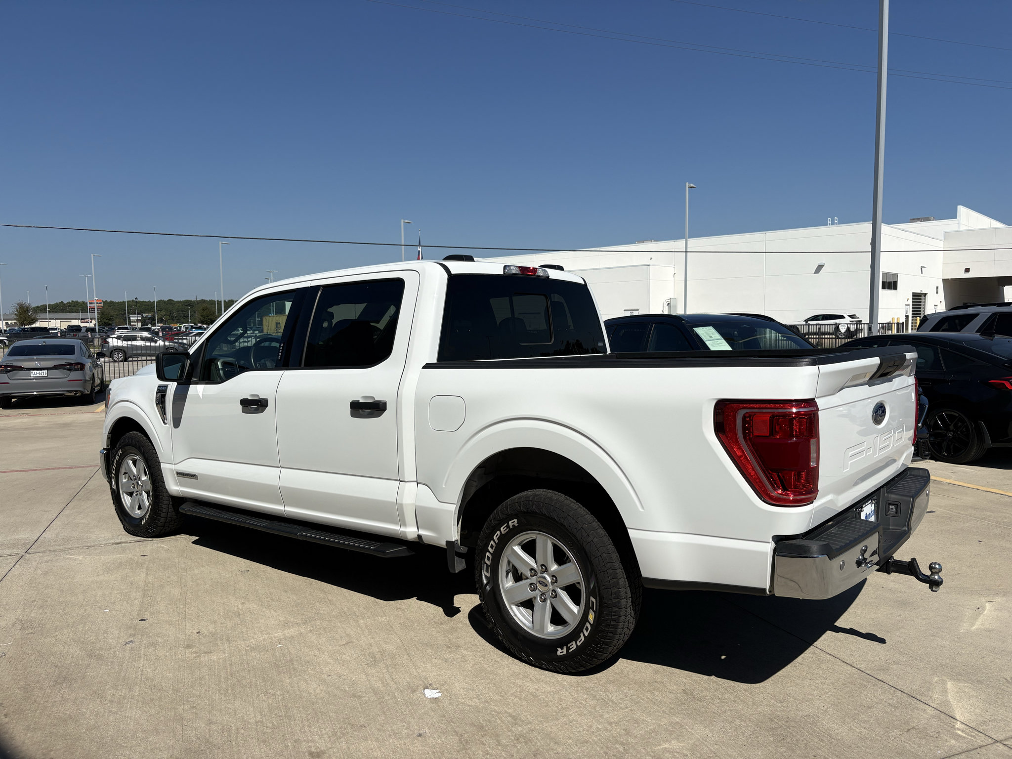 Used 2022 Ford F150 XLT w/ Equipment Group 301A Mid RWD image 6