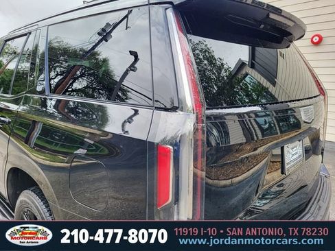 Used 2021 Cadillac Escalade Sport w/ LPO, ONYX Package AWD/4WD image 9