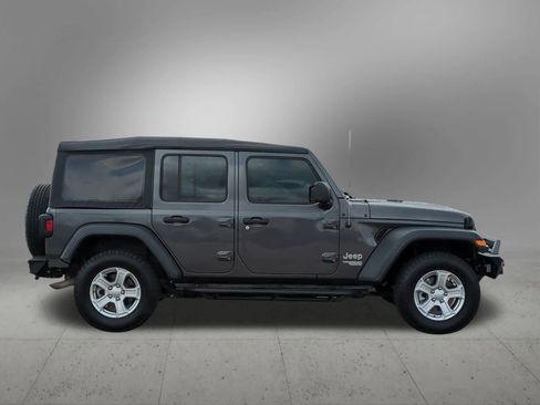 Used 2018 Jeep Wrangler Unlimited Sport S image 7