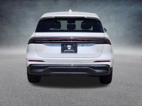 New 2026 Lincoln Nautilus Premier w/ Equipment Group 102A AWD/4WD image 6