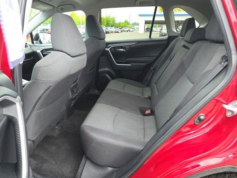 Used 2023 Toyota RAV4 XLE AWD/4WD image 41