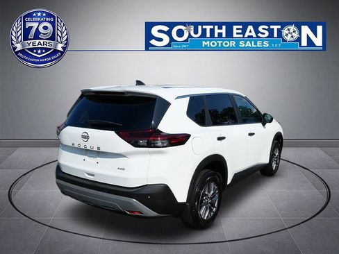Used 2023 Nissan Rogue S AWD/4WD image 6