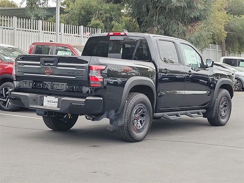 New 2025 Nissan Frontier PRO-4X w/ Pro Premium Package image 2
