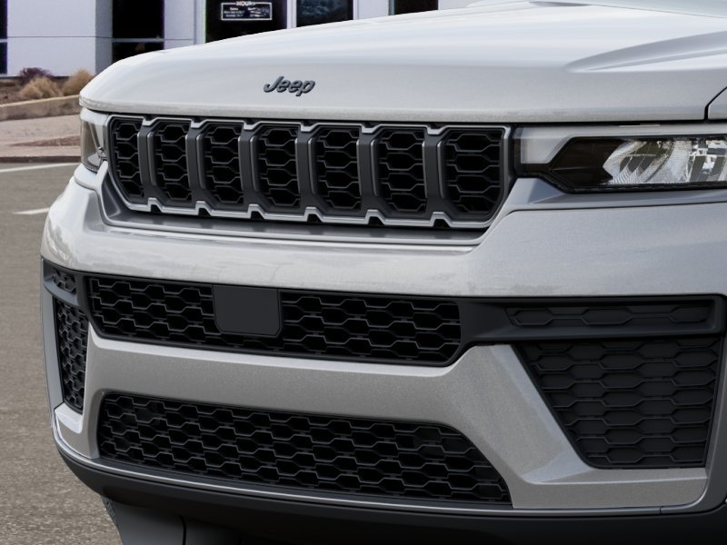 New 2026 Jeep Grand Cherokee Altitude AWD/4WD image 11