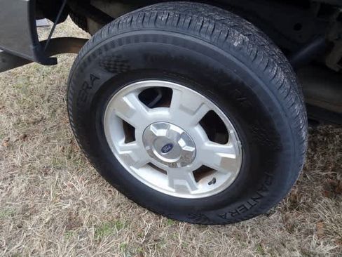 Used 2014 Ford F150 XLT w/ Equipment Group 301A Mid image 14