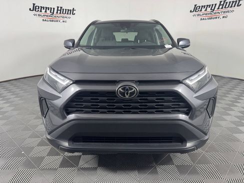 Used 2024 Toyota RAV4 XLE w/ Convenience Package FWD image 5