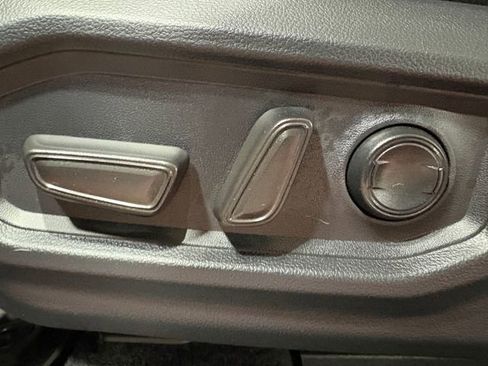 Used 2024 Toyota Tundra Limited image 17