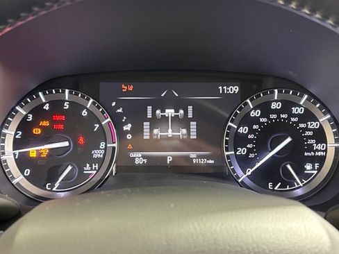Used 2020 Toyota Highlander XLE AWD/4WD image 32