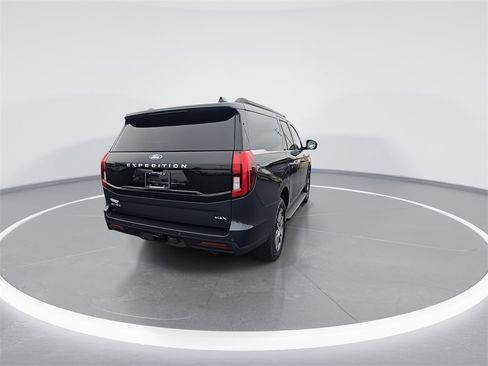 New 2025 Ford Expedition Max Active image 8