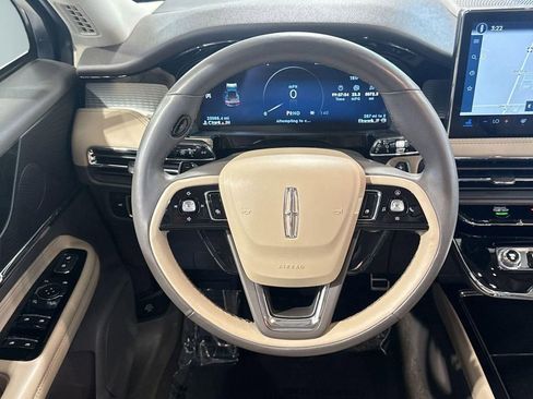 Certified 2023 Lincoln Corsair AWD w/ Equipment Group 101A image 18