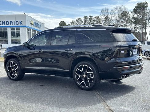 Used 2025 Chevrolet Traverse High Country w/ LPO, Floor Liner Package image 8