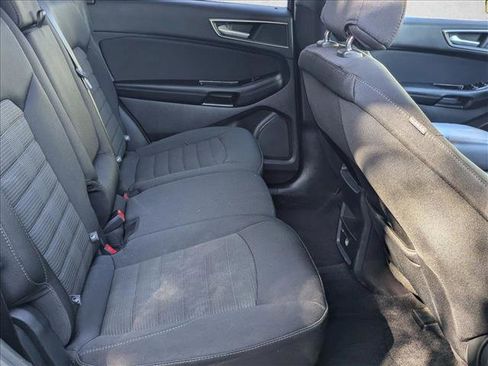 Used 2016 Ford Edge SEL image 18
