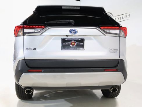 Used 2022 Toyota RAV4 Limited AWD/4WD image 25