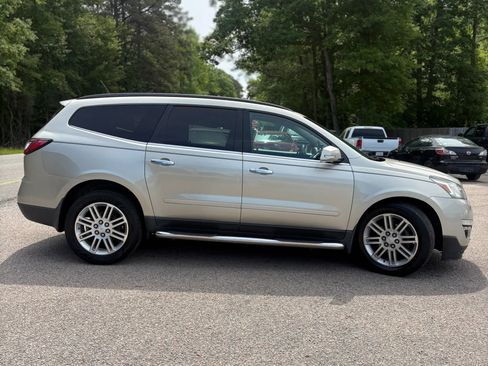 Used 2014 Chevrolet Traverse LT w/ All-Star Edition FWD image 7