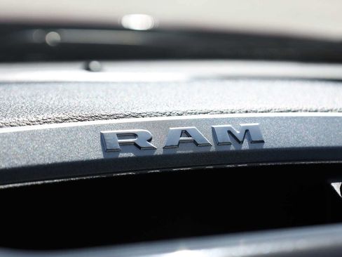 Used 2019 RAM 2500 Laramie AWD/4WD image 27